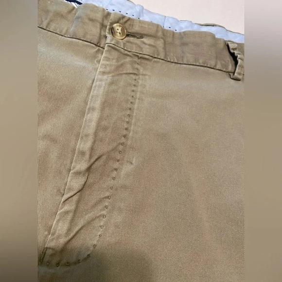 Peter Millar Khaki Flat Front Shorts Sz 42 - Picture 3 of 7
